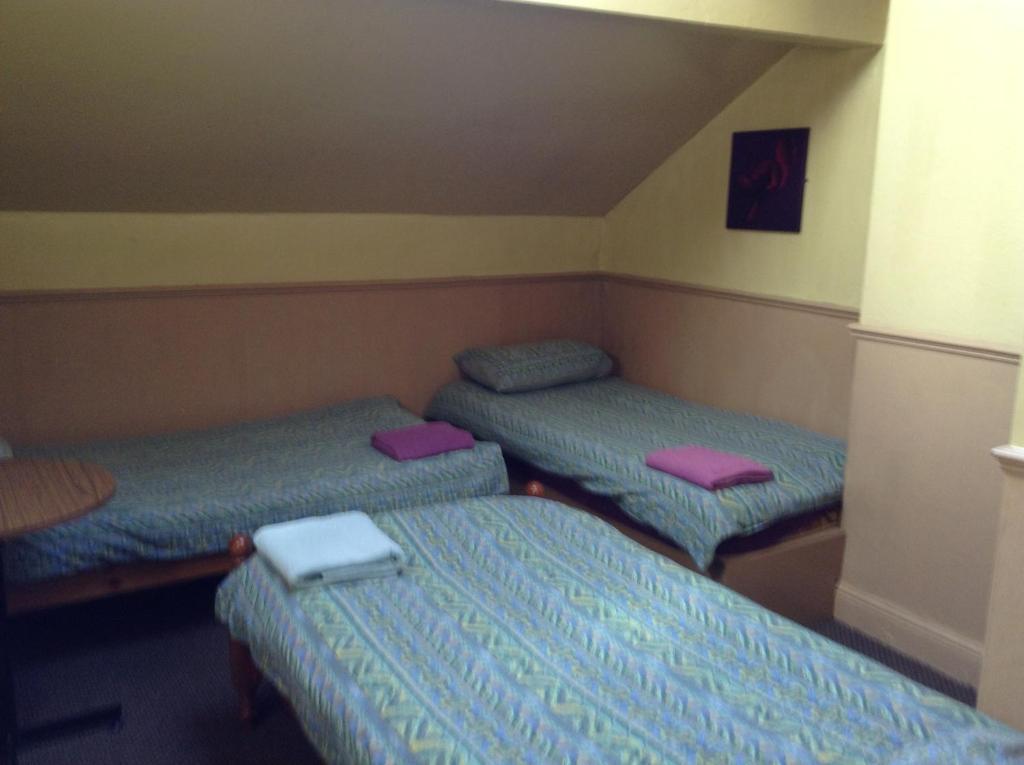 Victoria Hotel Blackpool room 2